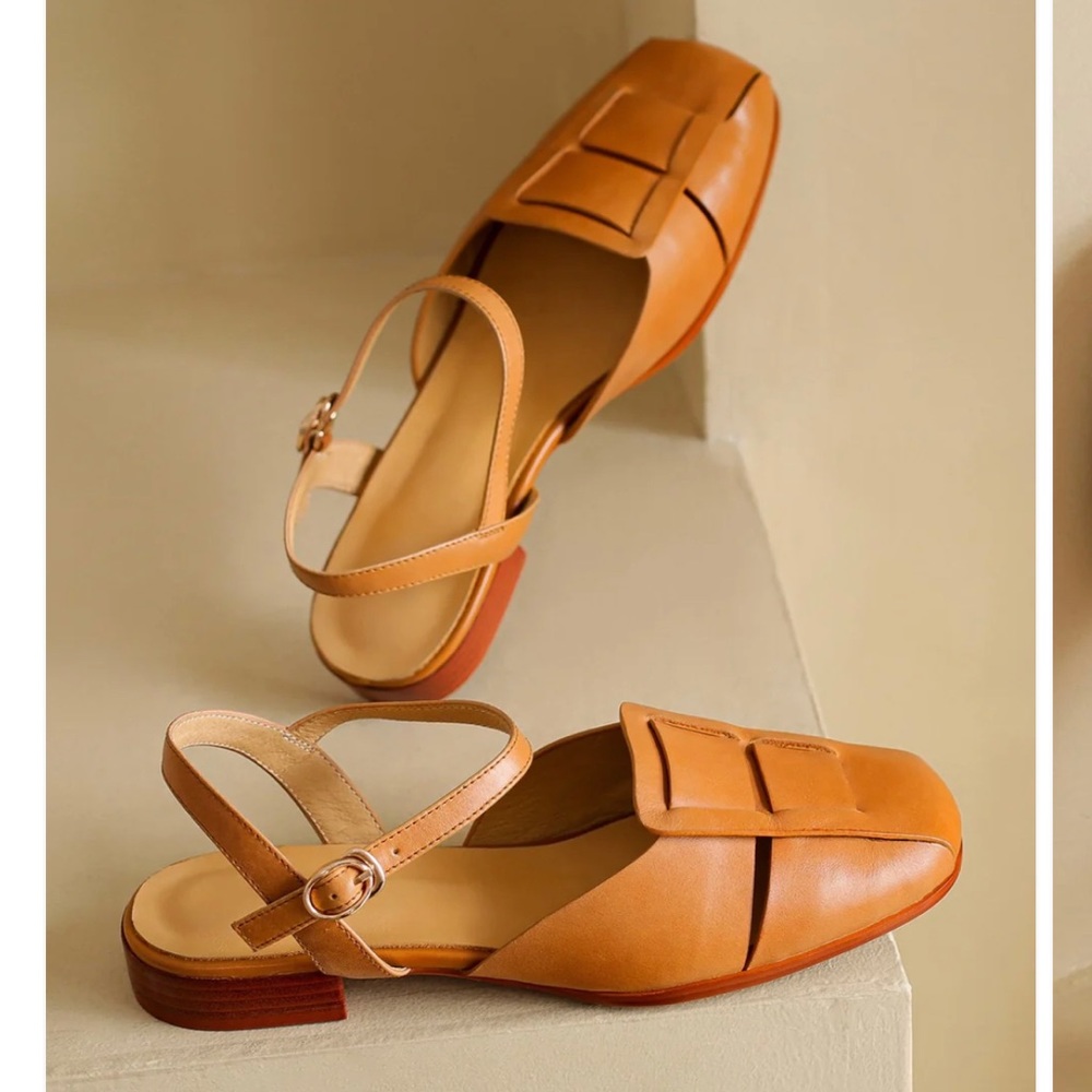 Flat Leather Sandals